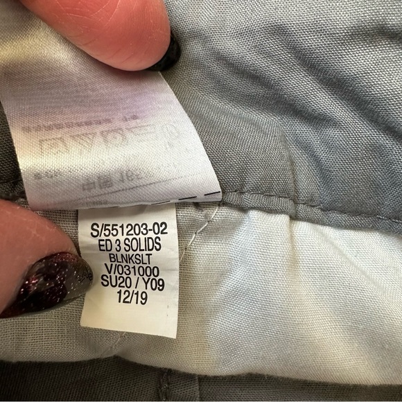 EUC Mid-Rise Everyday Shorts in Blank Slate 3.5” Inseam Size 14 - Picture 5 of 6